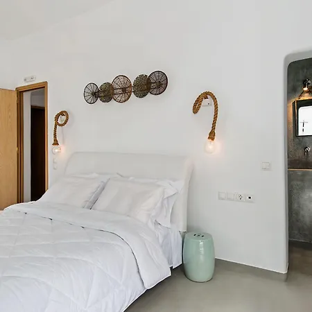 Terrace House Pýrgos